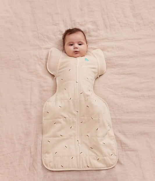 Swaddle Up™ 2-in-1 Transition Bag 2.5 TOG Cotton Oatmeal Bees